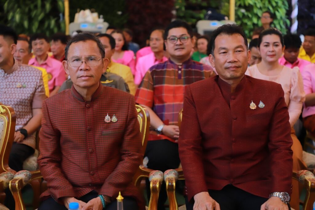 535740735_122140365572830166_8422385075283602640_n-1024x683 จังหวัดสุรินทร์จัดพิธีสมโภชศาลหลักเมืองประจำปี 2568 อลังการ 200 โรงทาน สืบสานประเพณีคู่บ้านคู่เมือง
