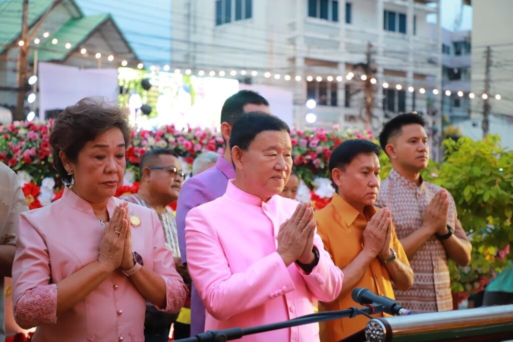 536516344_122140369274830166_2218219513437156944_n-1024x683 จังหวัดสุรินทร์จัดพิธีสมโภชศาลหลักเมืองประจำปี 2568 อลังการ 200 โรงทาน สืบสานประเพณีคู่บ้านคู่เมือง