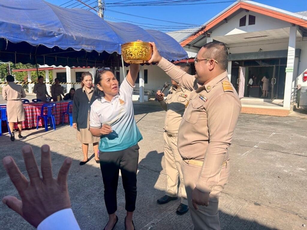 400025-1024x768 สุรินทร์ เริ่มรับสมัครเลือกตั้งนายก อบต. และสมาชิกอบต.วันแรก ราบรื่นทุกพื้นที่