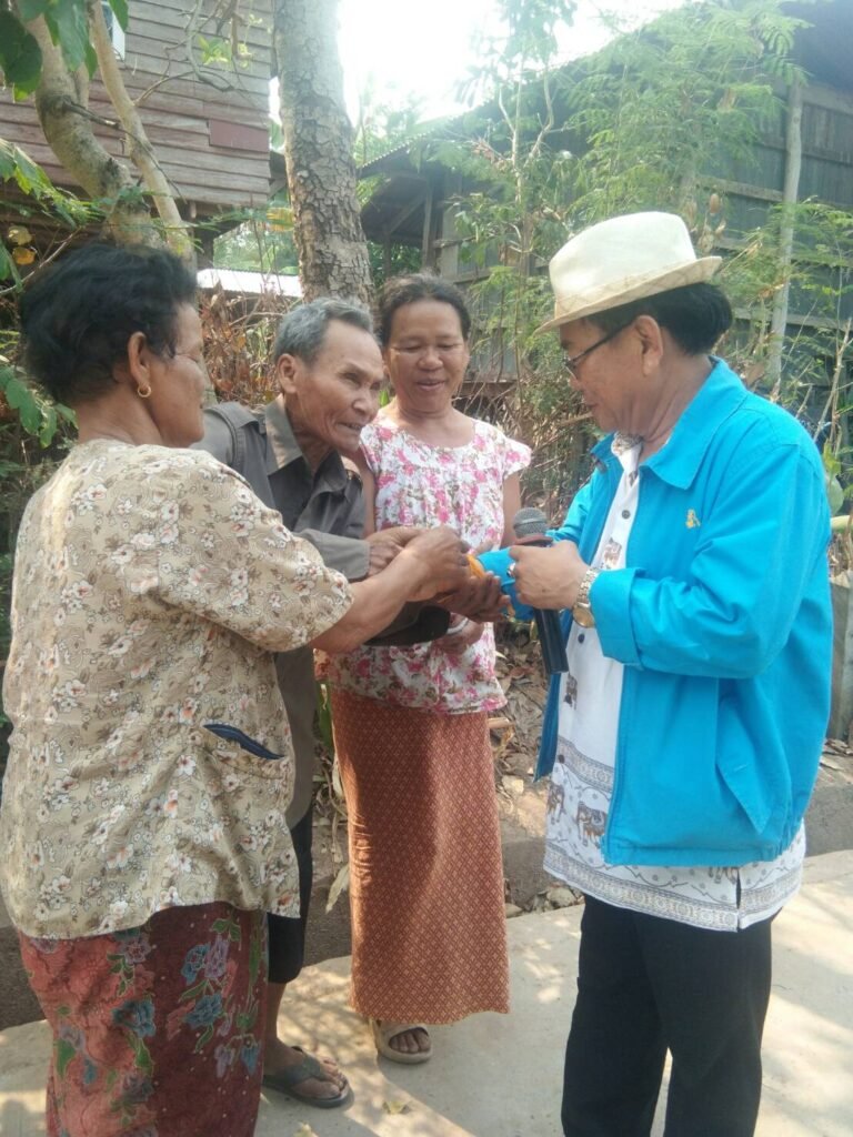 1552956845381_0-768x1024 "ภูมิสิน การะเวก" ปชป. สุรินทร์ เขต 5 (เบอร์ 6) ทุ่มสุดตัว! ผนึกกำลังชนชั้นกลาง-อนุรักษ์นิยม หนุน "อภิสิทธิ์" นั่งนายกฯ ปราบทุนเทา